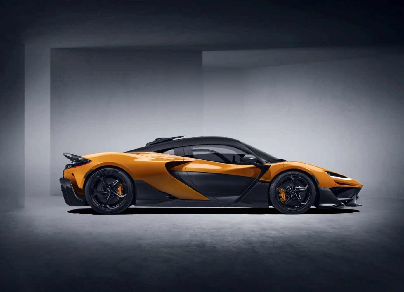 McLaren W1 4.0 V8 (1275 Hp) Plug-in Hybrid DCT2025 - thumbnail 11
