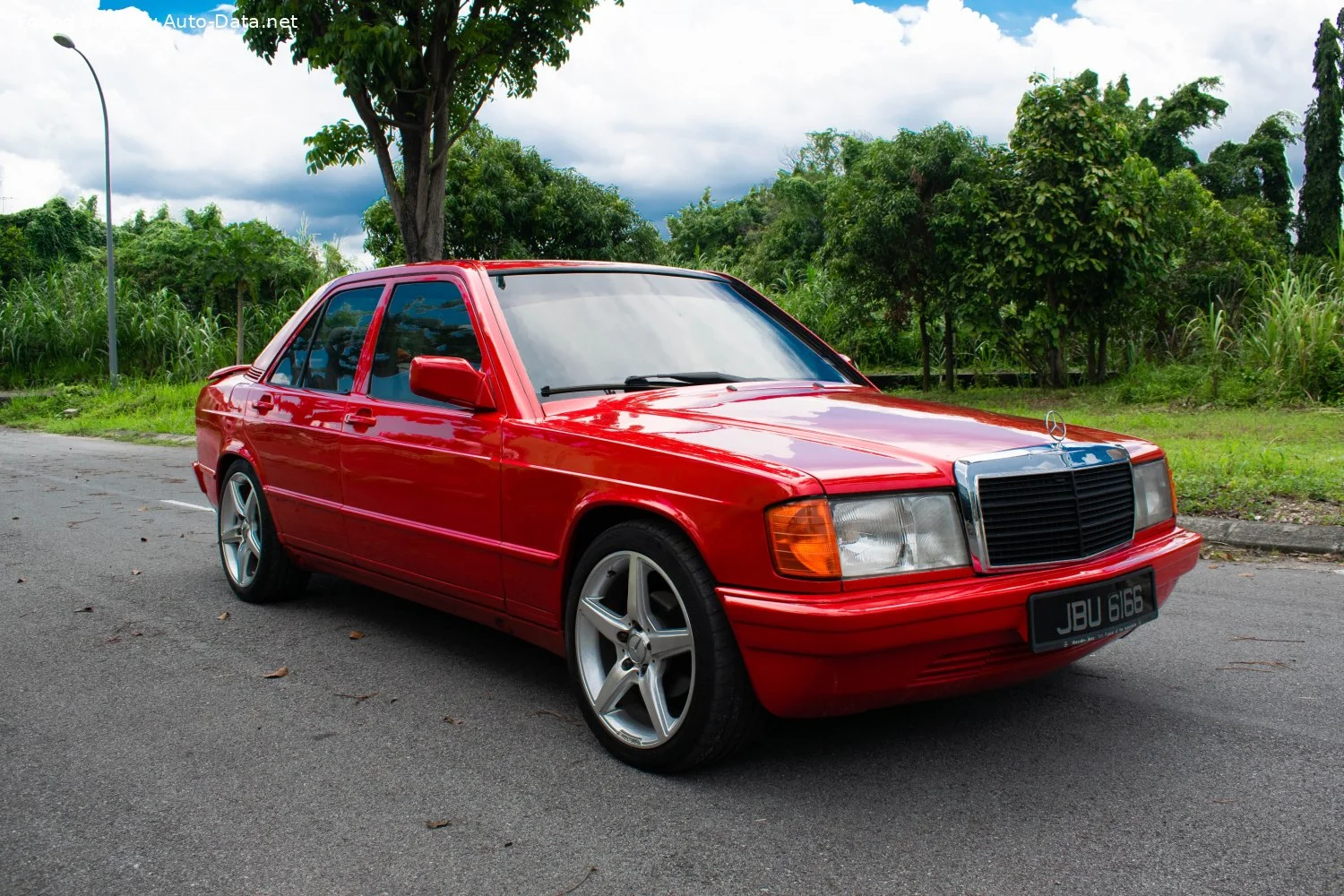Mercedes-Benz 190 2.0 (105 Hp)1986 - 1988 - 1