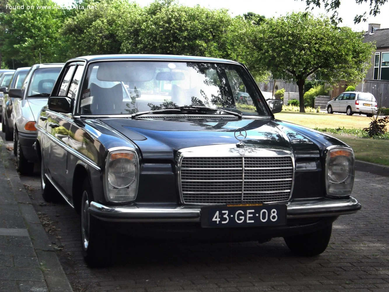 Mercedes-Benz /8 230.6 (120 Hp)1973 - 1976 - 1