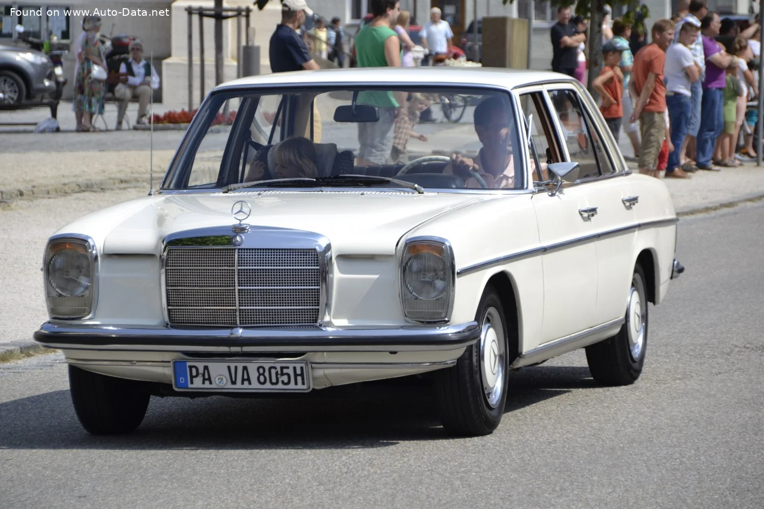 Mercedes-Benz /8 200/8 (95 Hp)1967 - 1973 thumbnail 3