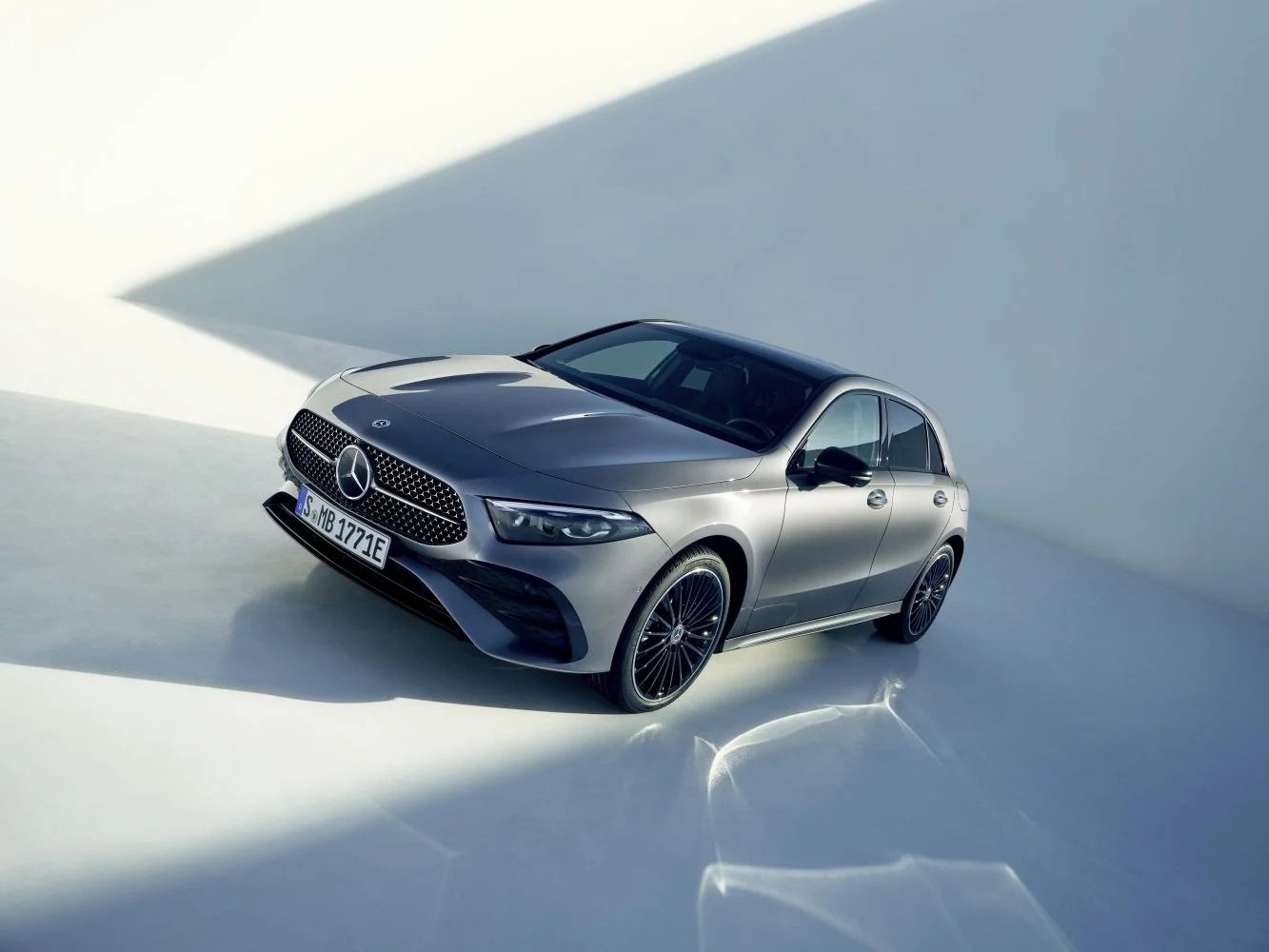 Mercedes-Benz A-class Mercedes-Benz A-class (W177, facelift 2022)