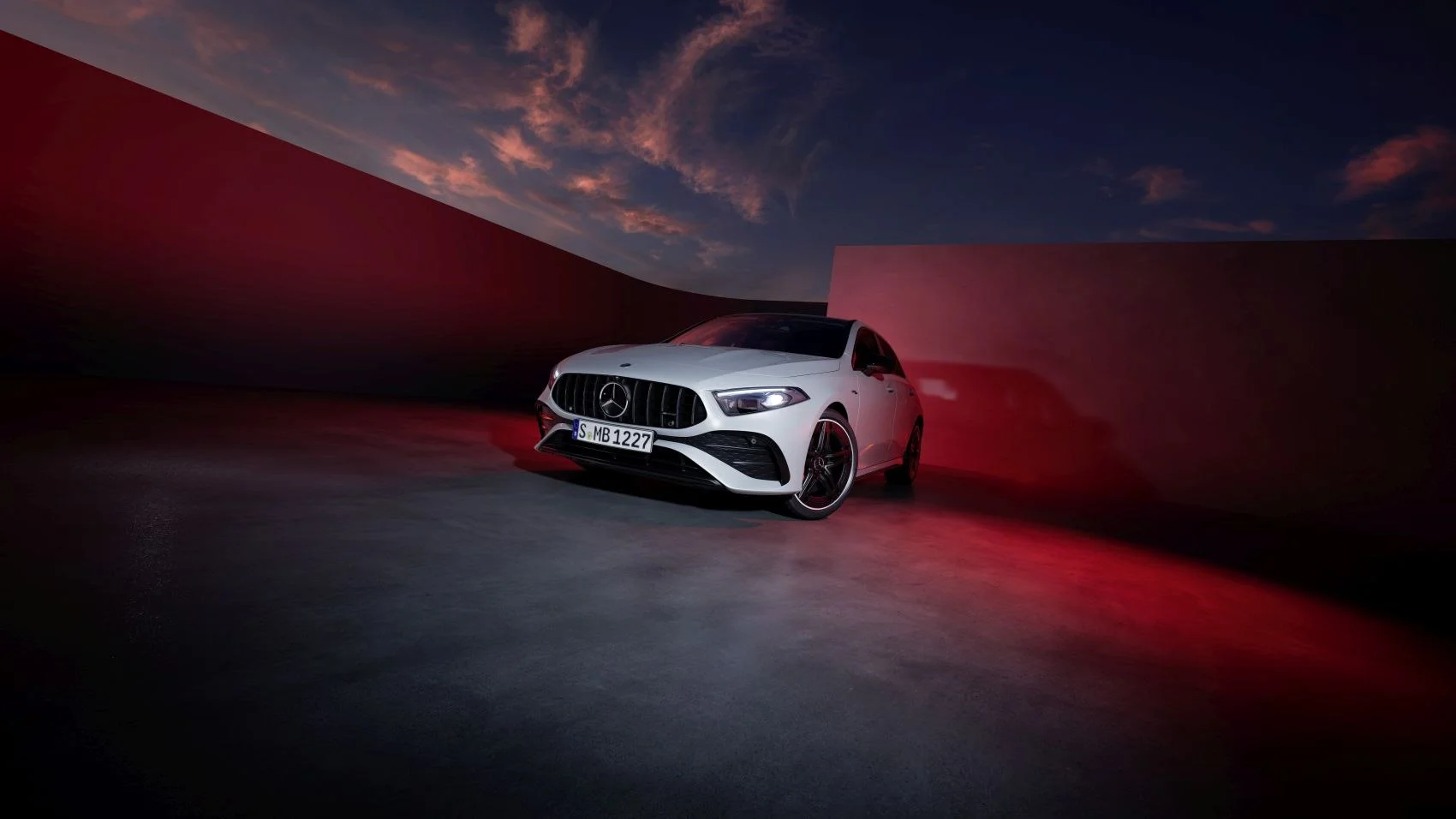 Mercedes-Benz A-class A 180 (136 Hp) Mild Hybrid 7G-DCT2022 - thumbnail 13