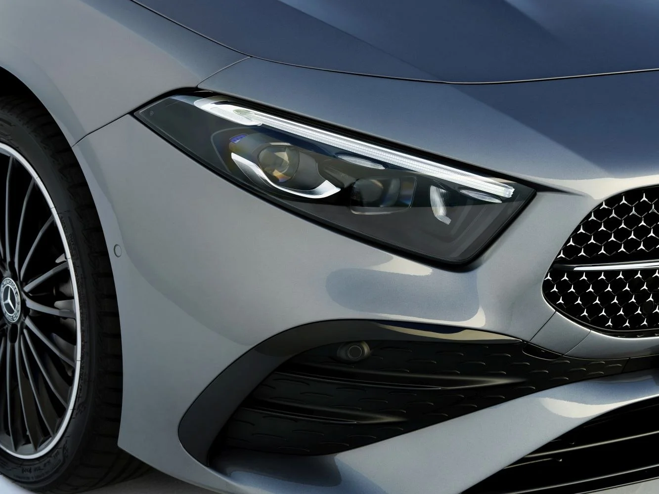Mercedes-Benz A-class A 180 (136 Hp) Mild Hybrid 7G-DCT2022 - thumbnail 5