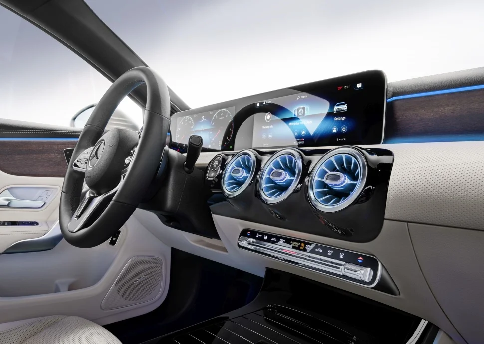 Mercedes-Benz A-class A 180 (136 Hp)2019 - 2022 thumbnail 16
