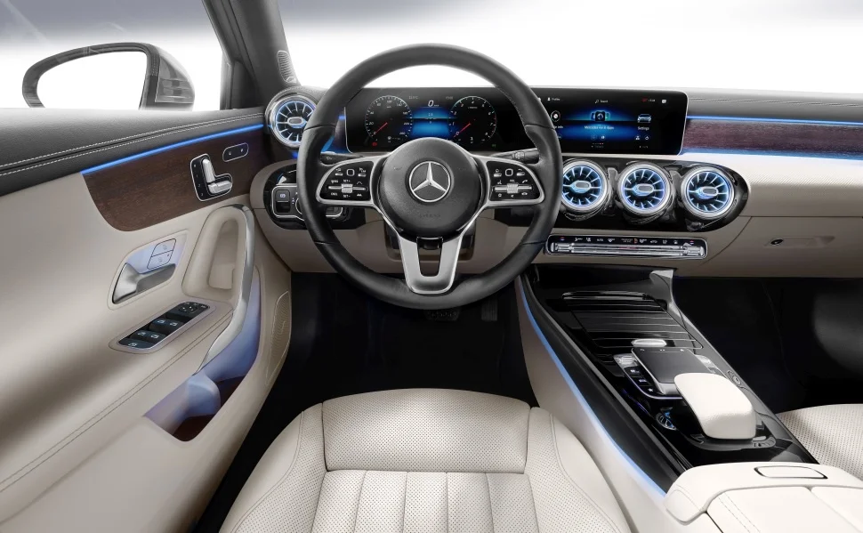 Mercedes-Benz A-class A 180 (136 Hp)2019 - 2022 thumbnail 4