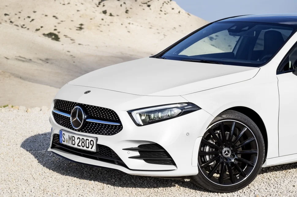 Mercedes-Benz A-class A 160 (109 Hp)2018 - 2022 thumbnail 4