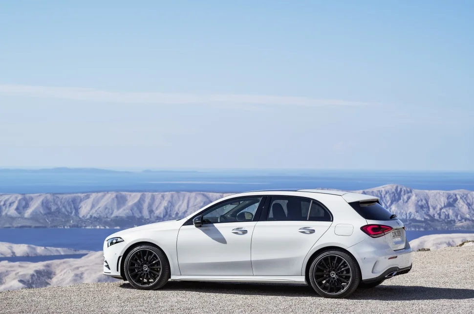 Mercedes-Benz A-class A 160 (109 Hp)2018 - 2022 thumbnail 6