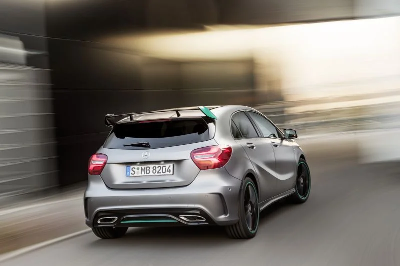 Mercedes-Benz A-class A 160 (102 Hp)2015 - 2018 thumbnail 2