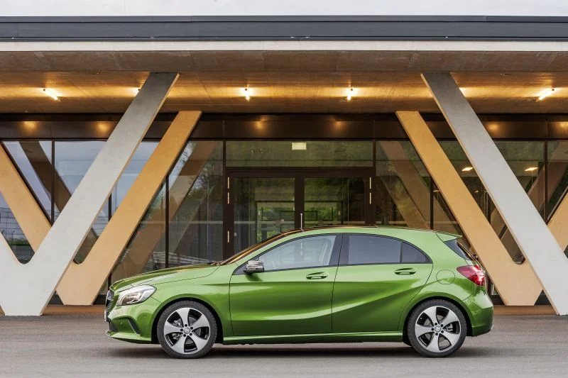 Mercedes-Benz A-class A 160 (102 Hp)2015 - 2018 thumbnail 12