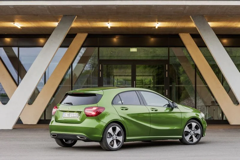 Mercedes-Benz A-class A 160 (102 Hp)2015 - 2018 thumbnail 13