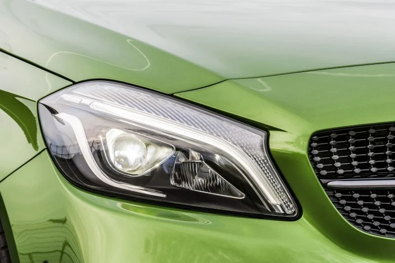 Mercedes-Benz A-class A 160 (102 Hp)2015 - 2018 thumbnail 18