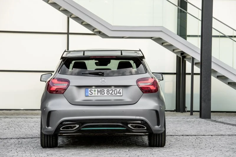 Mercedes-Benz A-class A 160 (102 Hp)2015 - 2018 thumbnail 4