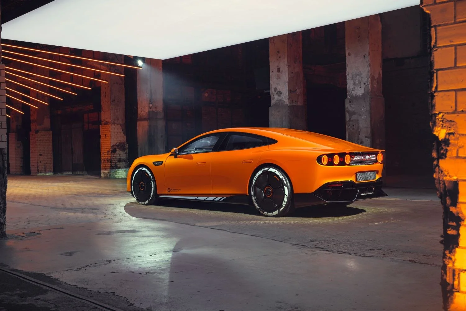 Mercedes-Benz AMG GT XX (1360 Hp) 4MATIC+2025 - 2025 thumbnail 5