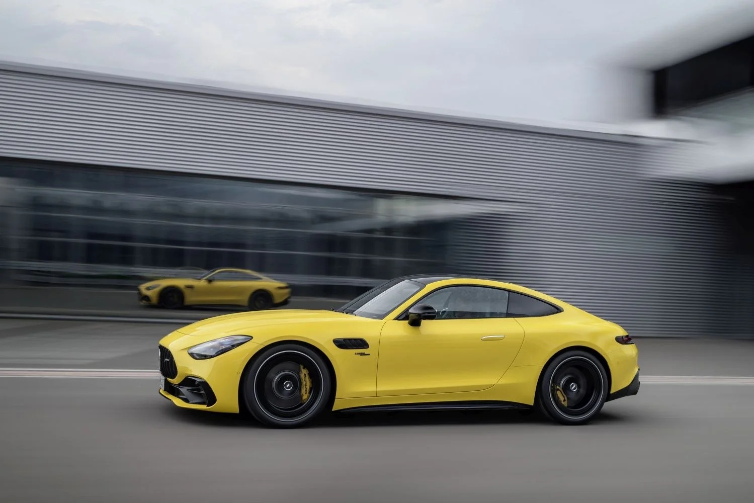 Mercedes-Benz AMG GT 43 (421 Hp) Mild Hybrid AMG SPEEDSHIFT MCT 9G2024 - thumbnail 2