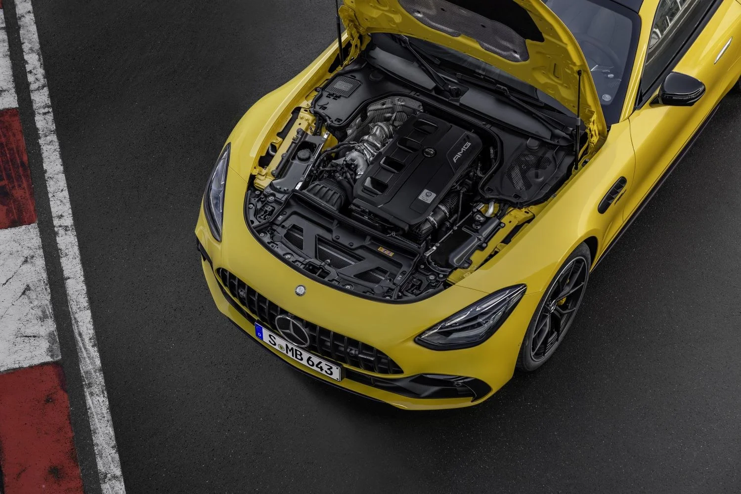 Mercedes-Benz AMG GT 43 (421 Hp) Mild Hybrid AMG SPEEDSHIFT MCT 9G2024 - thumbnail 17