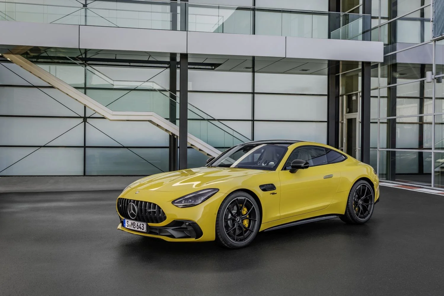 Mercedes-Benz AMG GT 43 (421 Hp) Mild Hybrid AMG SPEEDSHIFT MCT 9G2024 - thumbnail 10