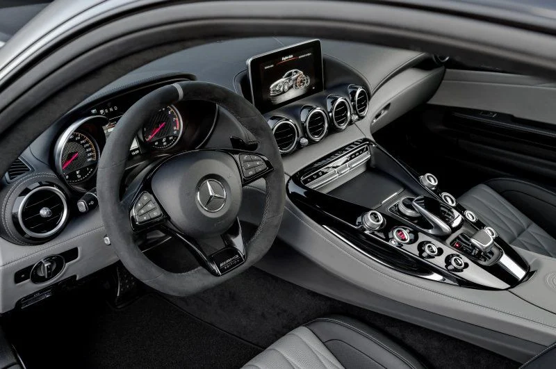Mercedes-Benz AMG GT 4.0 V8 (476 Hp) DCT2017 - 2021 thumbnail 3