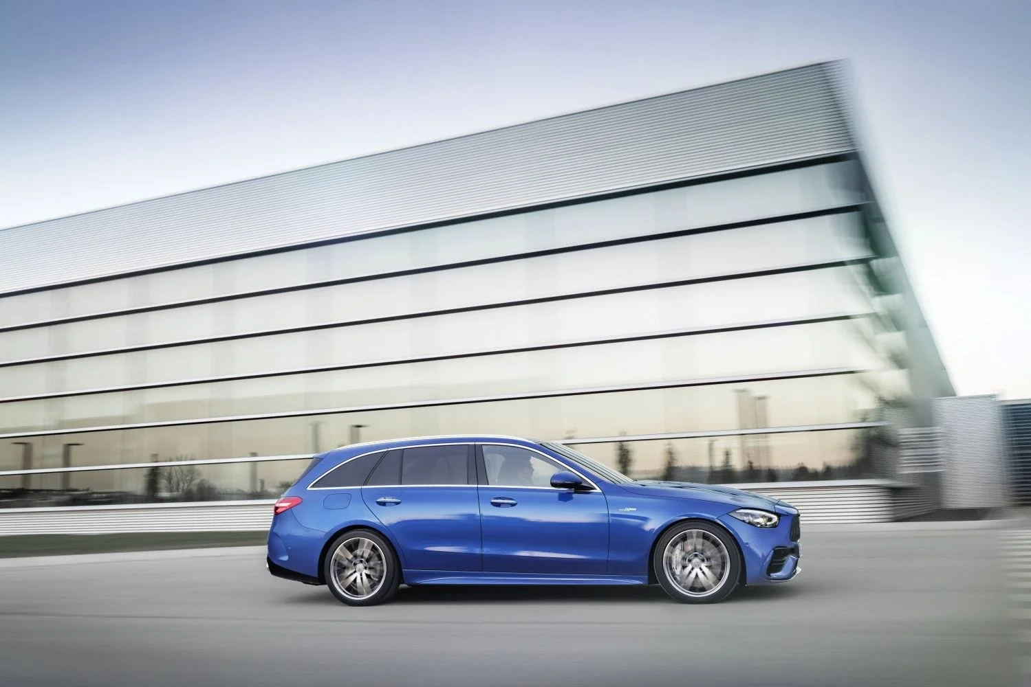 Mercedes-Benz C-class AMG C 43 (408 Hp) EQ Boost 4MATIC AMG SPEEDSHIFT MCT 9G2022 - 2024 thumbnail 13