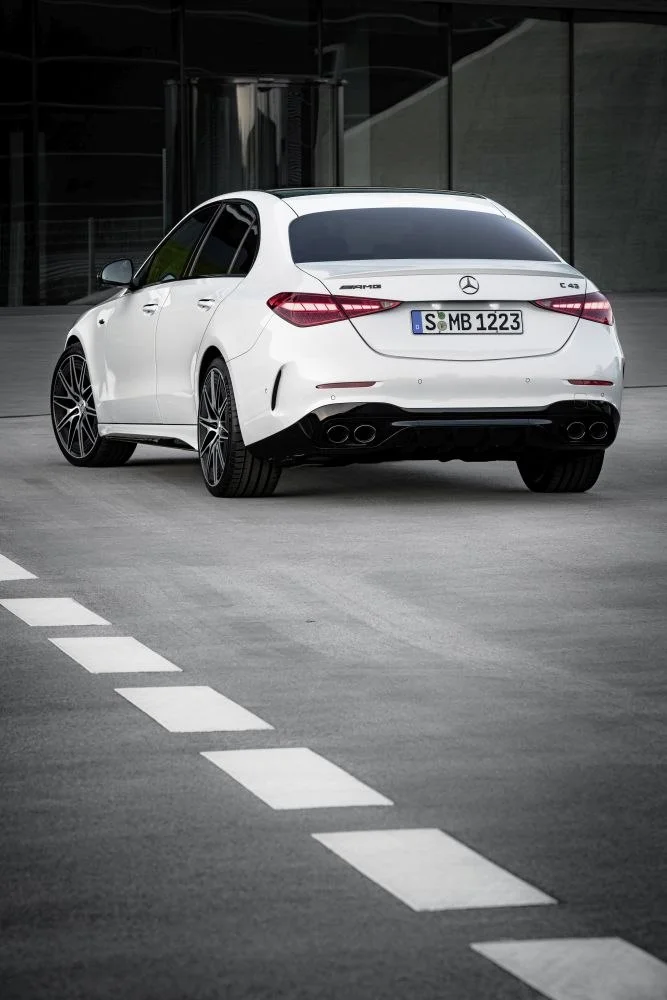 Mercedes-Benz C-class AMG C 43 (408 Hp) EQ Boost 4MATIC AMG SPEEDSHIFT MCT 9G2022 - 2024 thumbnail 15