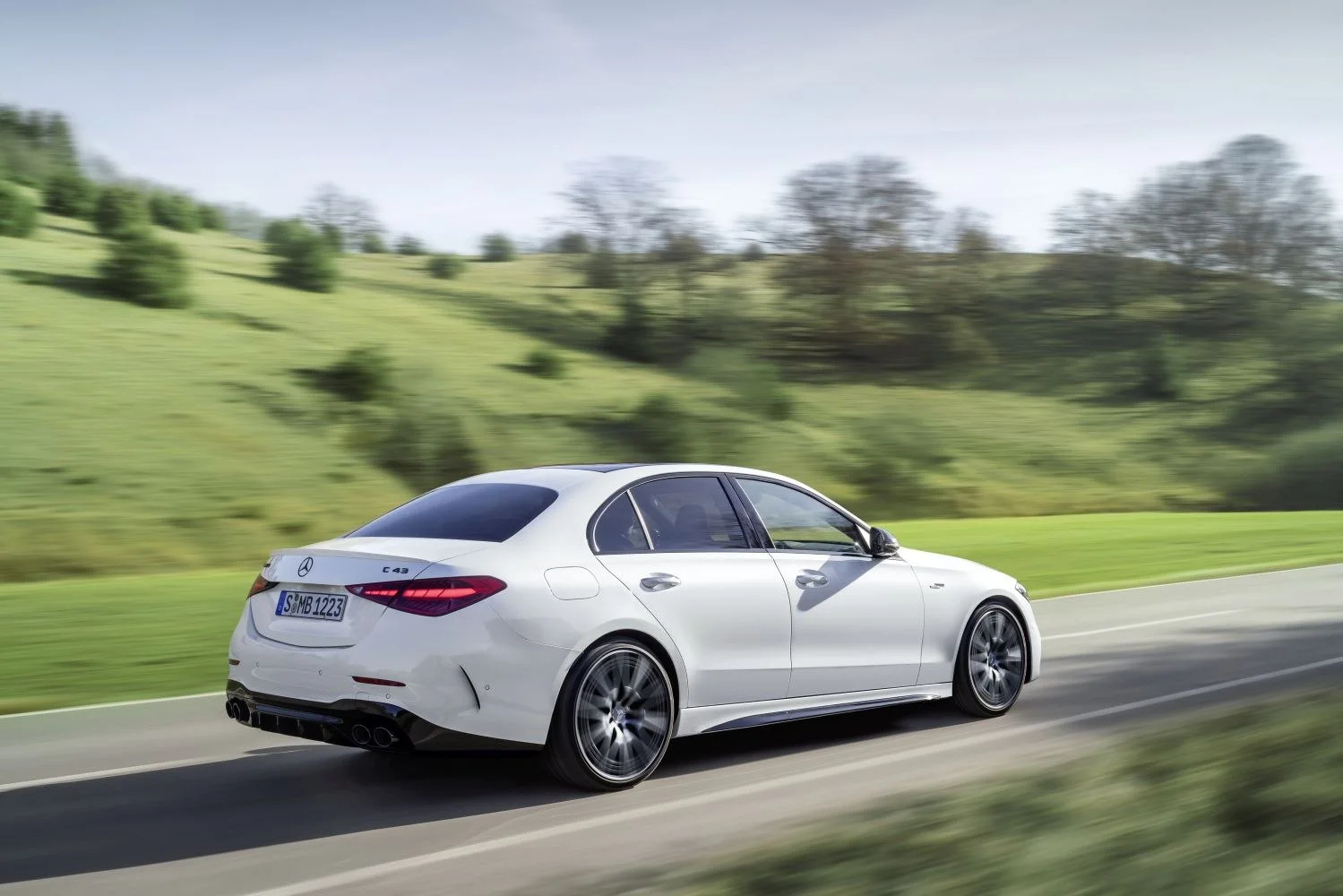 Mercedes-Benz C-class AMG C 43 (408 Hp) EQ Boost 4MATIC AMG SPEEDSHIFT MCT 9G2022 - 2024 thumbnail 3