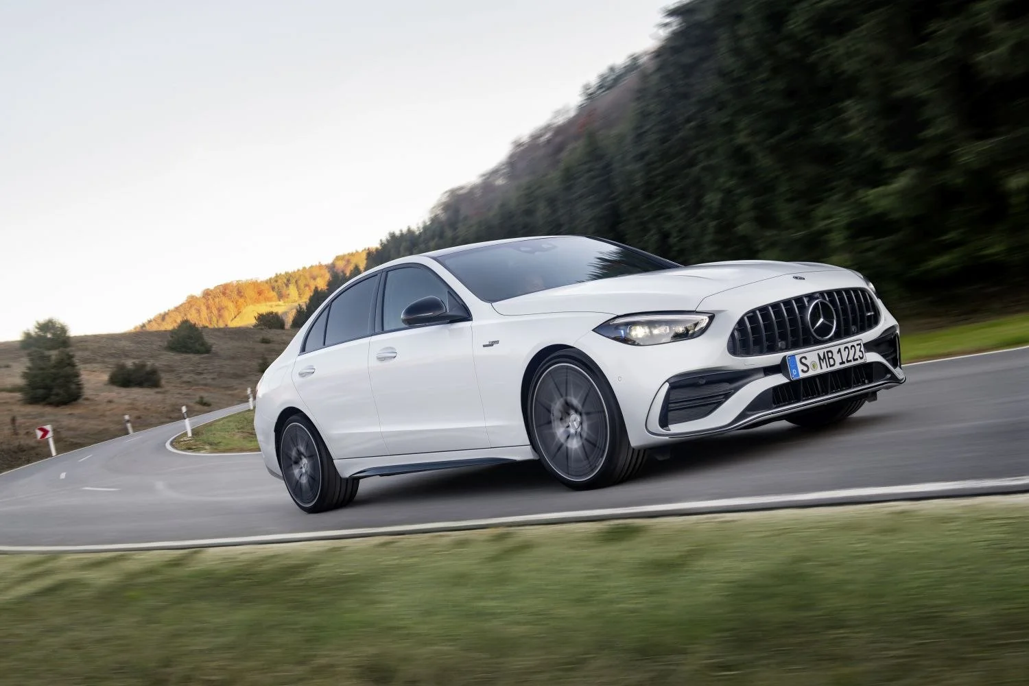 Mercedes-Benz C-class AMG C 43 (408 Hp) EQ Boost 4MATIC AMG SPEEDSHIFT MCT 9G2022 - 2024 thumbnail 5