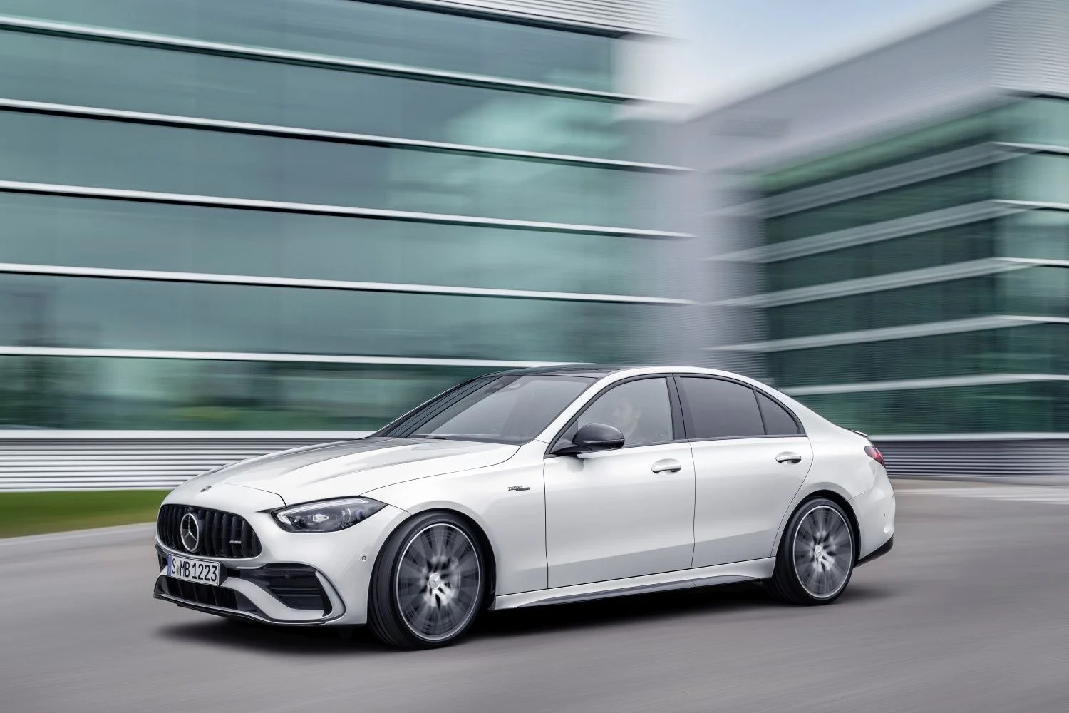 Mercedes-Benz C-class AMG C 43 (408 Hp) EQ Boost 4MATIC AMG SPEEDSHIFT MCT 9G2022 - 2024 thumbnail 8