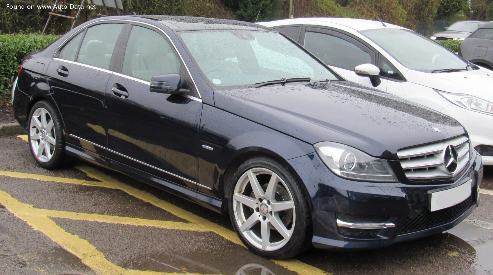 Mercedes-Benz C-class AMG C 63 AMG Edition 507 V8 (507 Hp) AMG SPEEDSHIFT MCT2013 - 2015 thumbnail 15