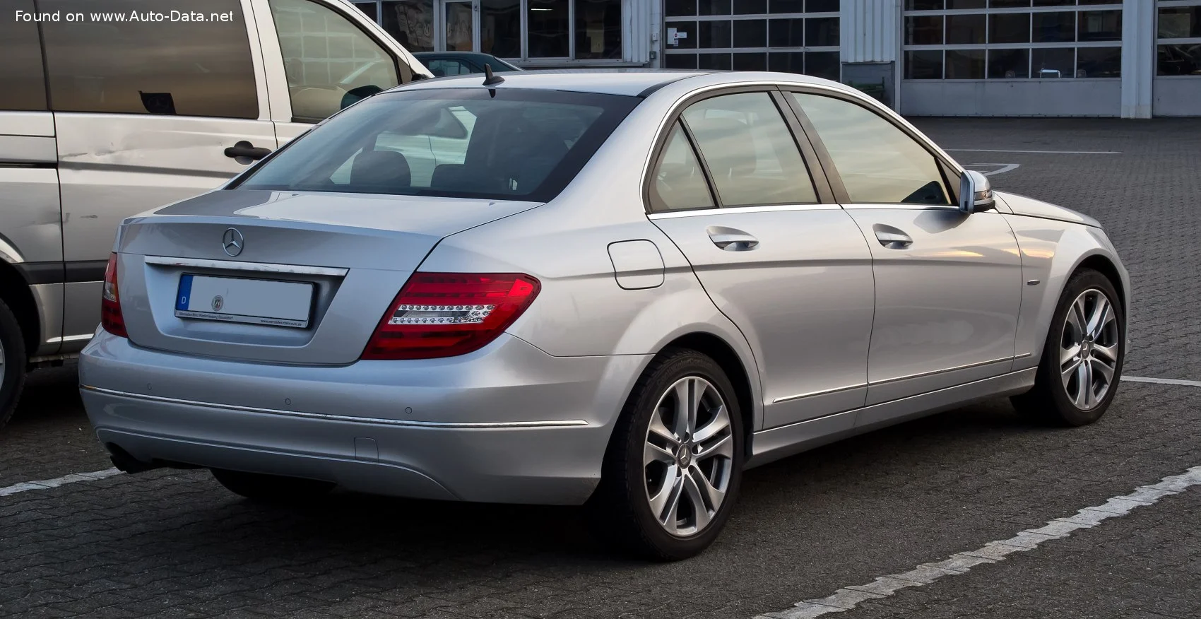 Mercedes-Benz C-class AMG C 63 AMG Edition 507 V8 (507 Hp) AMG SPEEDSHIFT MCT2013 - 2015 thumbnail 18