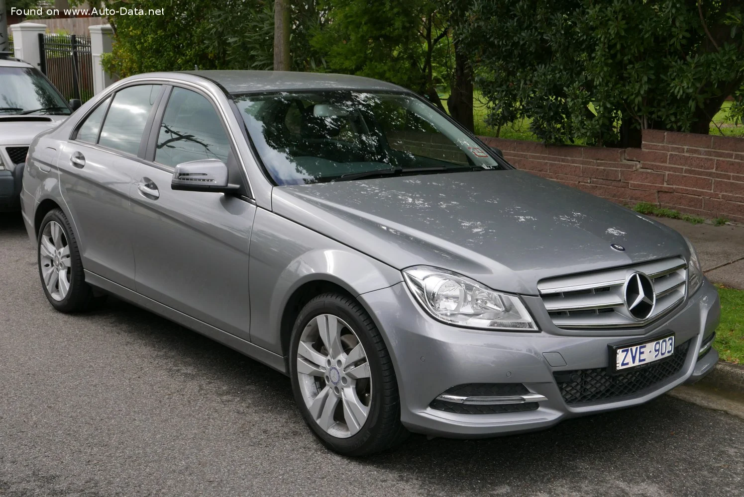 Mercedes-Benz C-class AMG C 63 AMG Edition 507 V8 (507 Hp) AMG SPEEDSHIFT MCT2013 - 2015 thumbnail 9