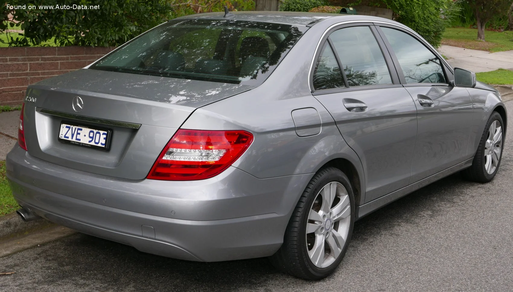 Mercedes-Benz C-class AMG C 63 AMG Edition 507 V8 (507 Hp) AMG SPEEDSHIFT MCT2013 - 2015 thumbnail 10