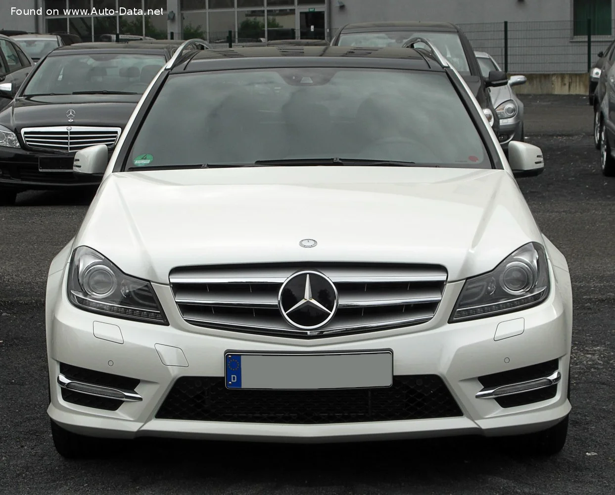 Mercedes-Benz C-class AMG C 63 AMG Edition 507 V8 (507 Hp) AMG SPEEDSHIFT MCT2013 - 2015 thumbnail 9