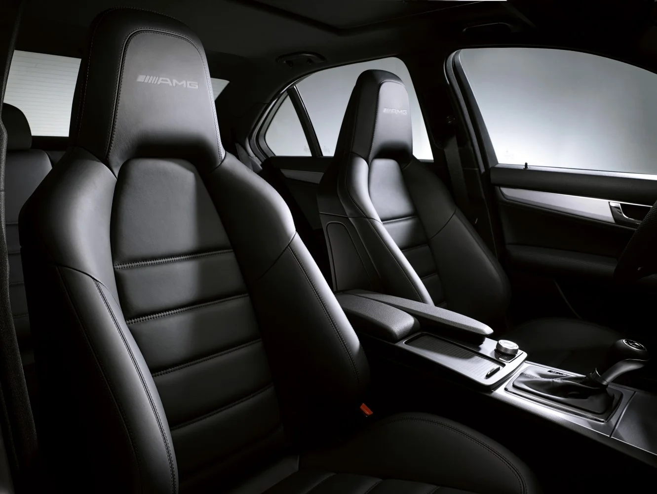 Mercedes-Benz C-class AMG C 63 V8 (457 Hp) 7G-TRONIC AMG SPEEDSHIFT PLUS2007 - 2011 thumbnail 14