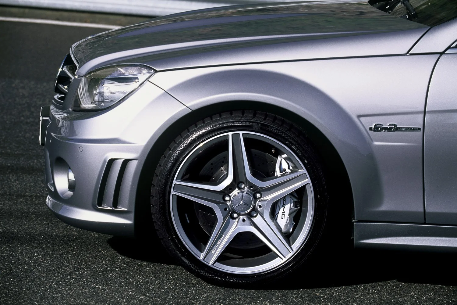 Mercedes-Benz C-class AMG C 63 V8 (457 Hp) 7G-TRONIC AMG SPEEDSHIFT PLUS2007 - 2011 thumbnail 4