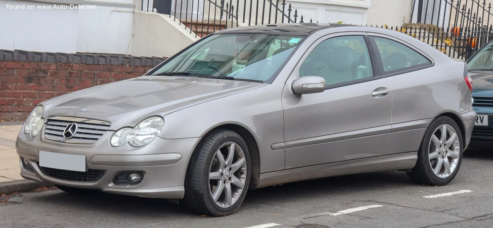Mercedes-Benz C-class AMG C 30 CDI (231 Hp) Automatic2004 - 2004 thumbnail 5