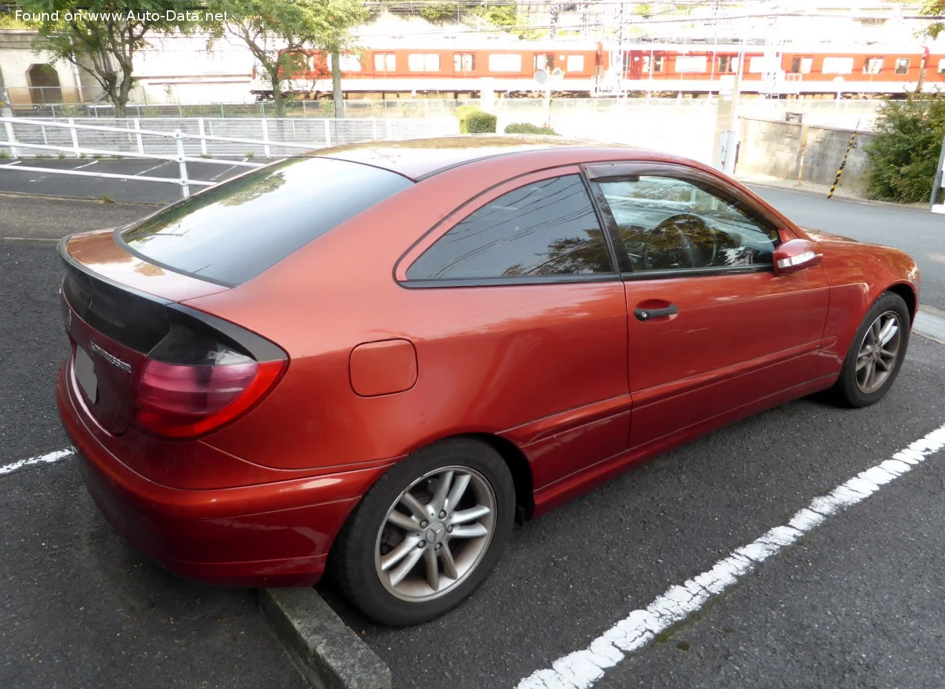 Mercedes-Benz C-class AMG C 30 CDI (231 Hp) Automatic2003 - 2004 thumbnail 4