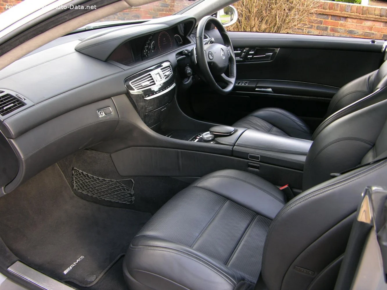 Mercedes-Benz CL AMG CL 63 V8 (525 Hp) 7G-TRONIC SPEEDSHIFT2006 - 2010 thumbnail 15