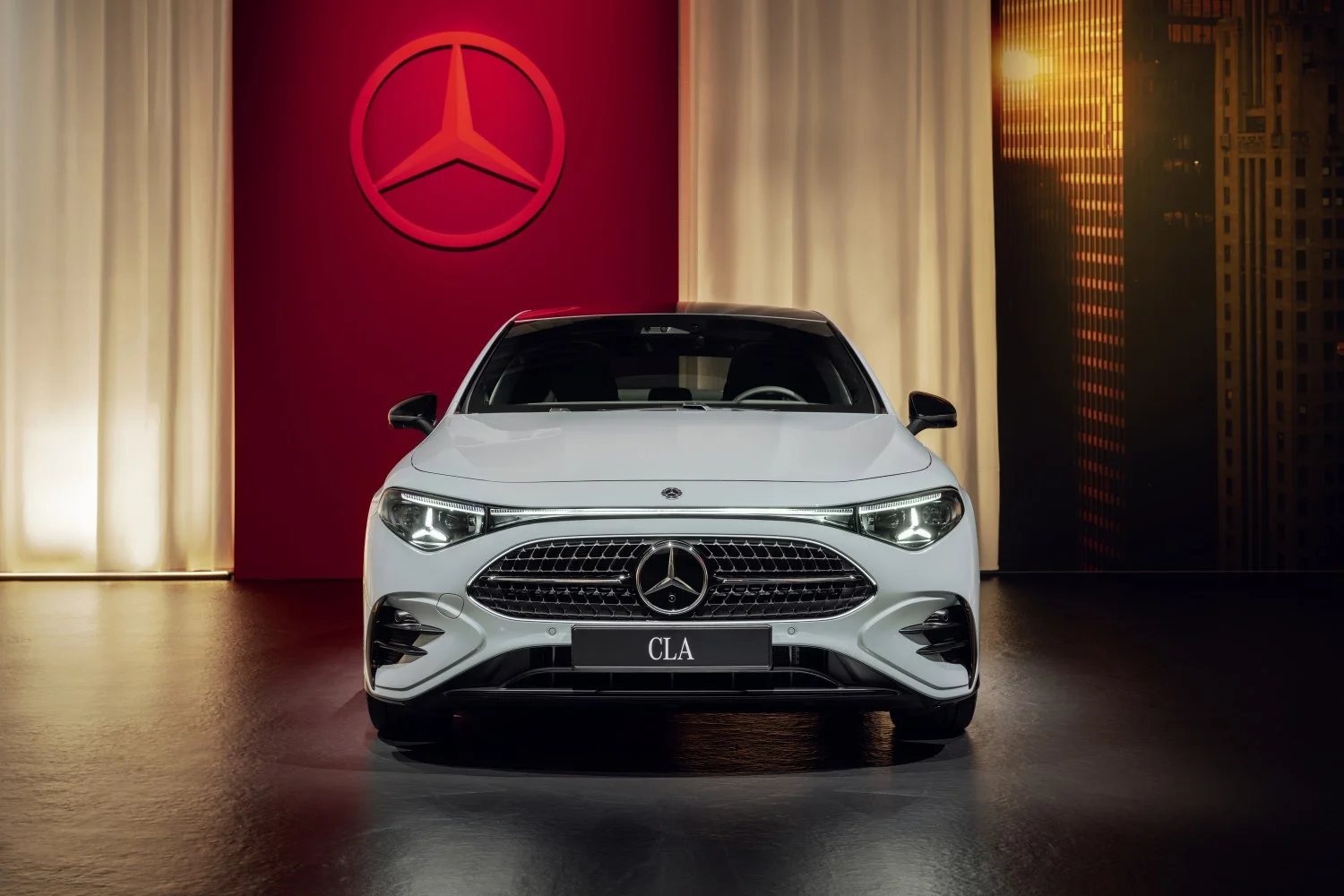 Mercedes-Benz CLA Mercedes-Benz CLA Saloon (C178) thumbnail 2