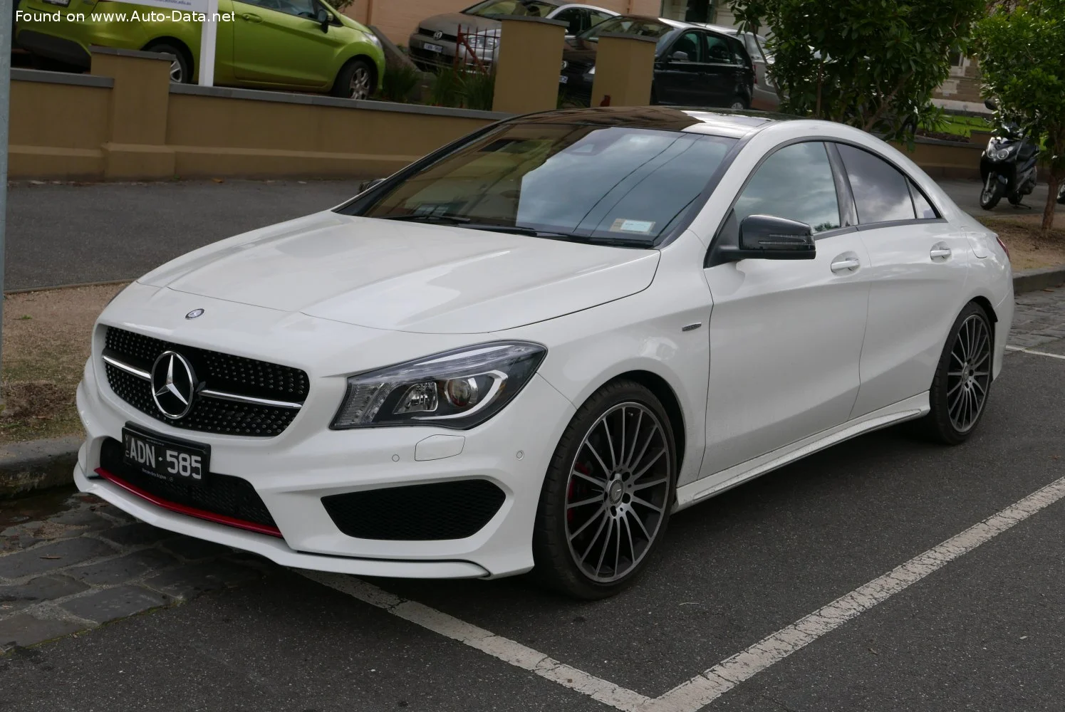 Mercedes-Benz CLA AMG CLA 45 (360 Hp) 4MATIC 7G-DCT2013 - 2015 thumbnail 7