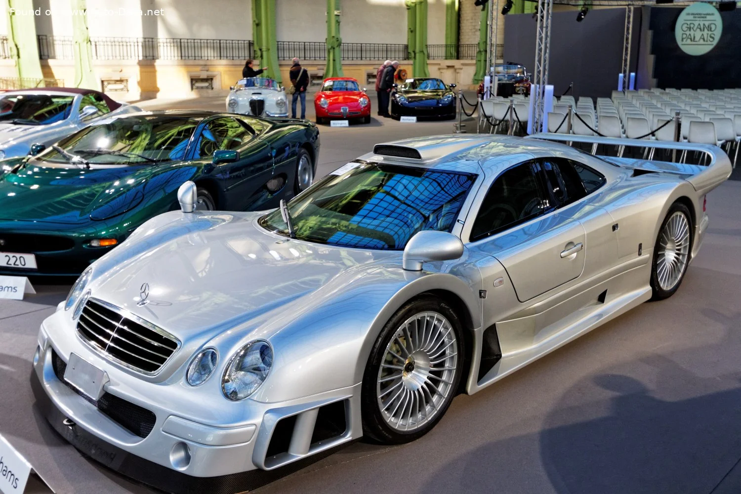 Mercedes-Benz CLK GTR 6.9 V12 (612 Hp)1998 - 1999 - 1