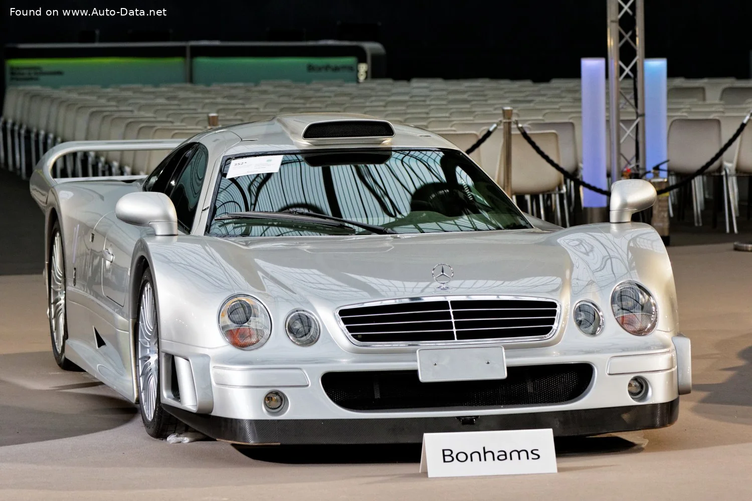 Mercedes-Benz CLK GTR 6.9 V12 (612 Hp)1998 - 1999 thumbnail 3