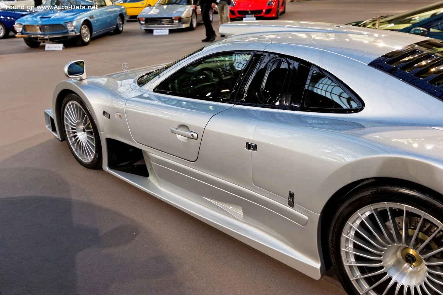 Mercedes-Benz CLK GTR 6.9 V12 (612 Hp)1998 - 1999 thumbnail 5