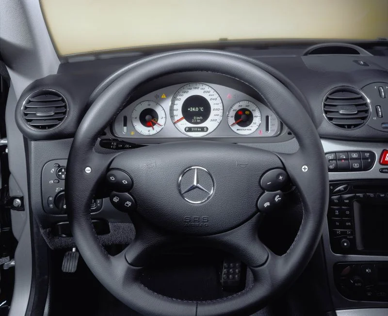 Mercedes-Benz CLK AMG CLK 55 V8 (367 Hp) 5G-TRONIC2002 - 2005 thumbnail 13