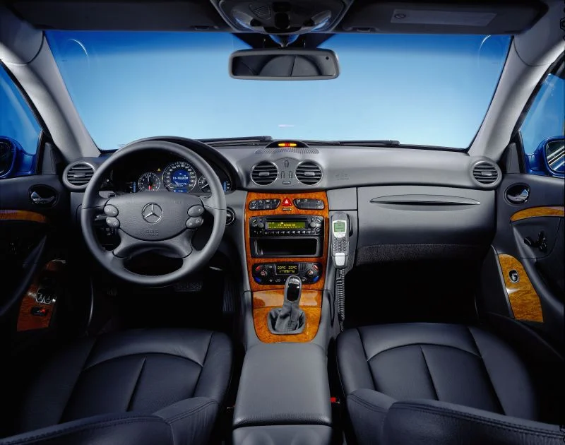 Mercedes-Benz CLK AMG CLK 55 V8 (367 Hp) 5G-TRONIC2002 - 2005 thumbnail 18