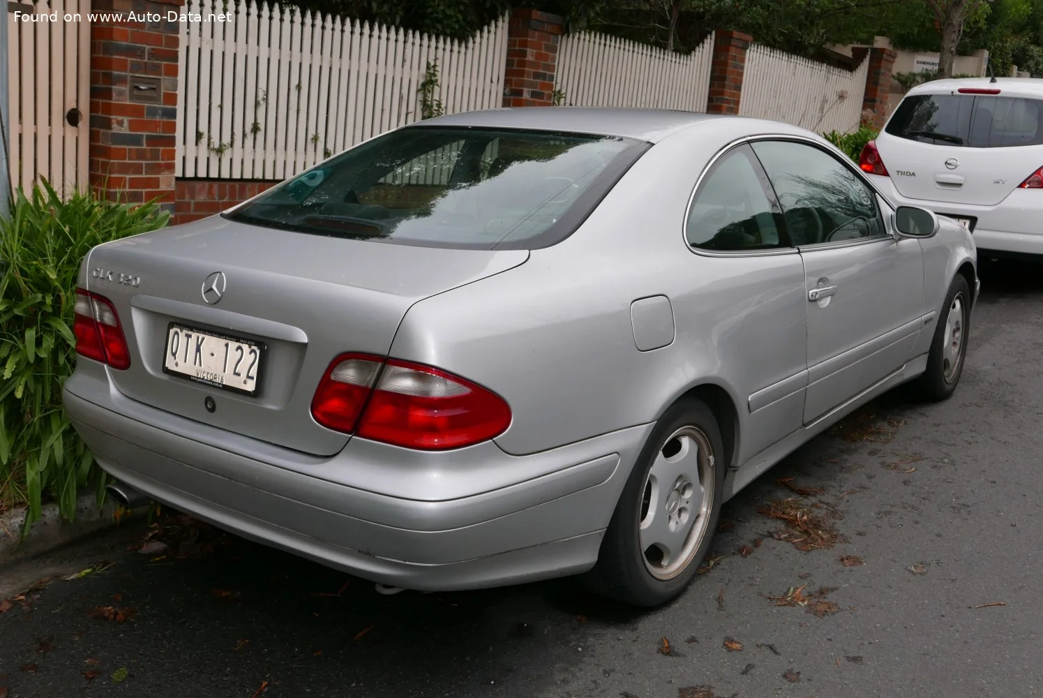 Mercedes-Benz CLK AMG CLK 55 V8 (347 Hp) 5G-TRONIC1999 - 2002 thumbnail 7