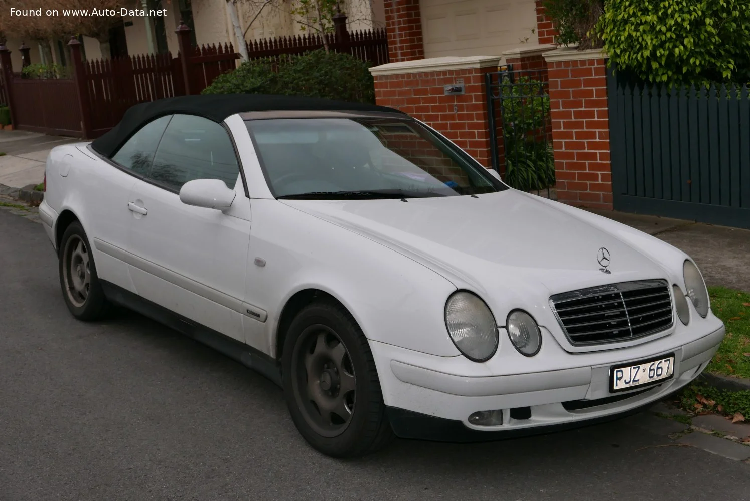Mercedes-Benz CLK CLK 200 (136 Hp)1998 - 1999 thumbnail 3