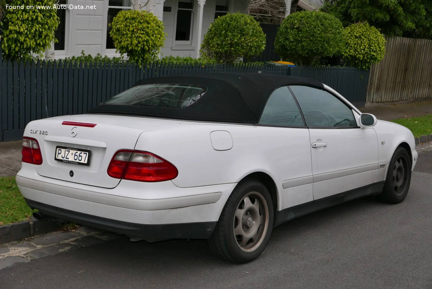 Mercedes-Benz CLK CLK 200 (136 Hp)1998 - 1999 thumbnail 4