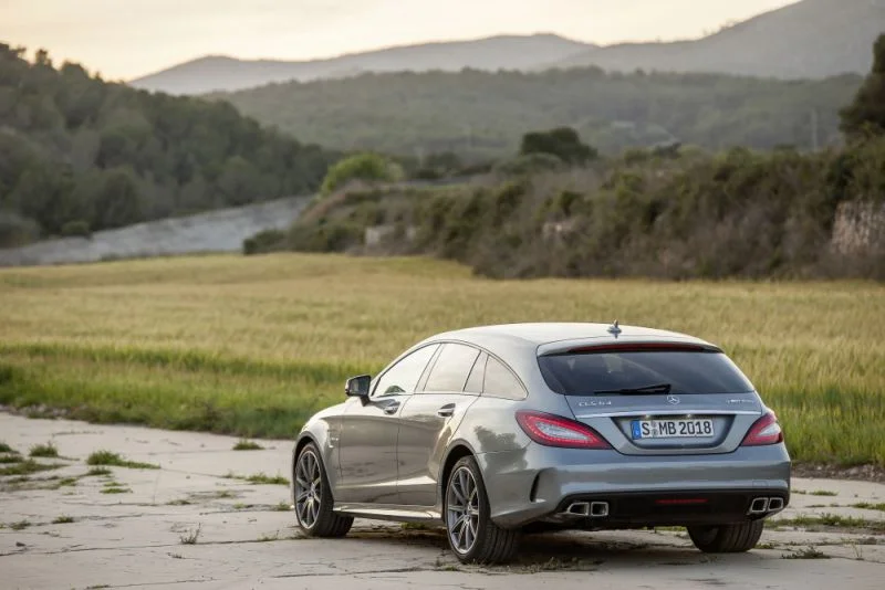 Mercedes-Benz CLS AMG CLS 63 S V8 (585 Hp) MCT 4MATIC2014 - 2018 thumbnail 2