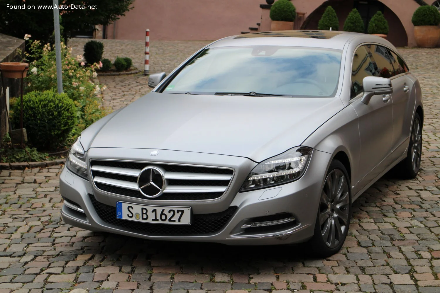 Mercedes-Benz CLS AMG CLS 63 V8 (525 Hp) AMG SPEEDSHIFT MCT2012 - 2013 thumbnail 2