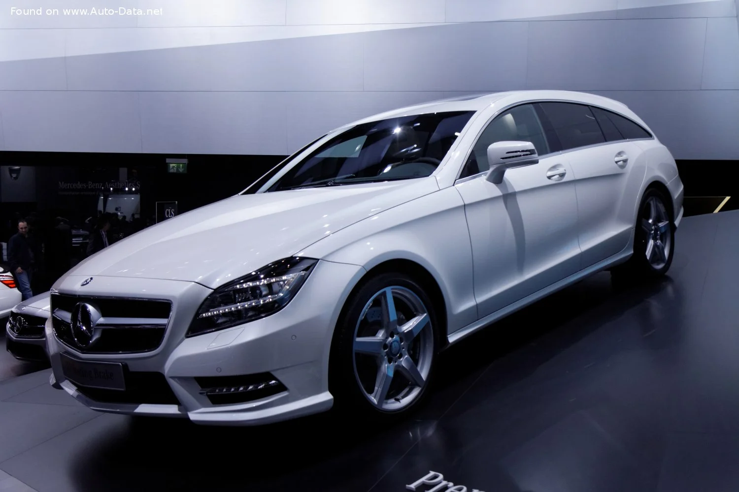 Mercedes-Benz CLS AMG CLS 63 V8 (525 Hp) AMG SPEEDSHIFT MCT2012 - 2013 thumbnail 7