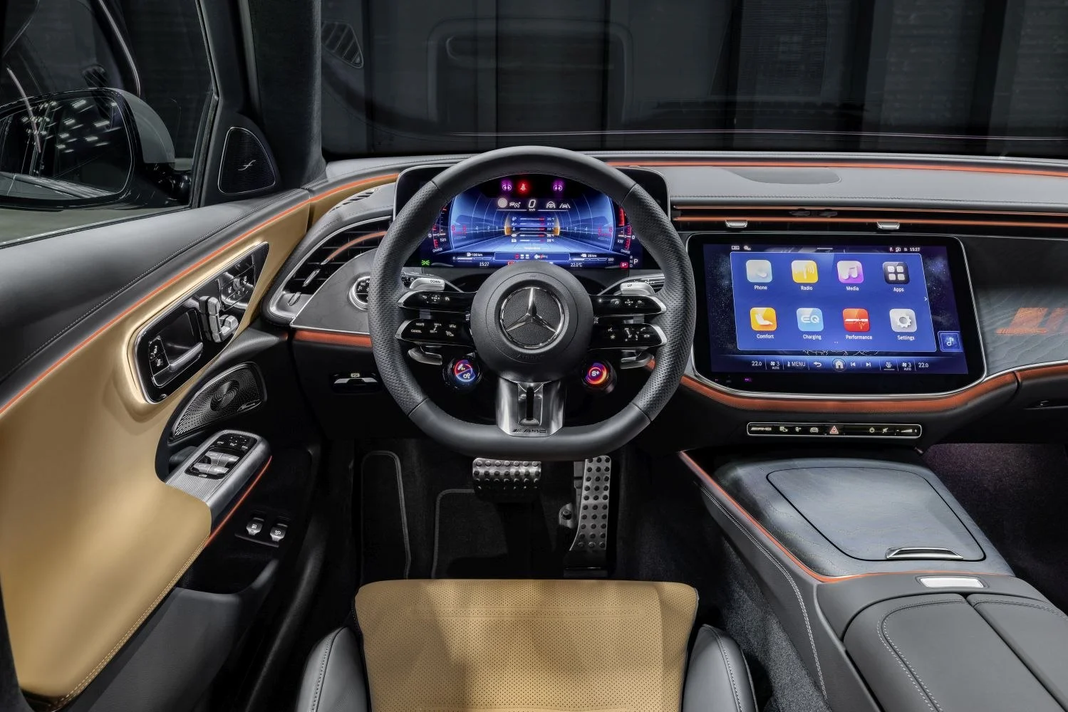 Mercedes-Benz E-class AMG E 53 (585 Hp) Plug-in Hybrid 4MATIC+ AMG SPEEDSHIFT TCT 9G2024 - thumbnail 14